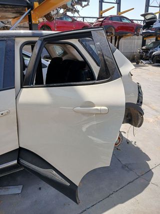 PUERTA TRASERA IZQUIERDA RENAULT CAPTUR I