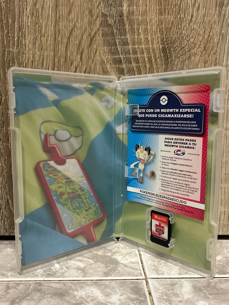 Pokémon Escudo Nintendo Switch afbeelding 2