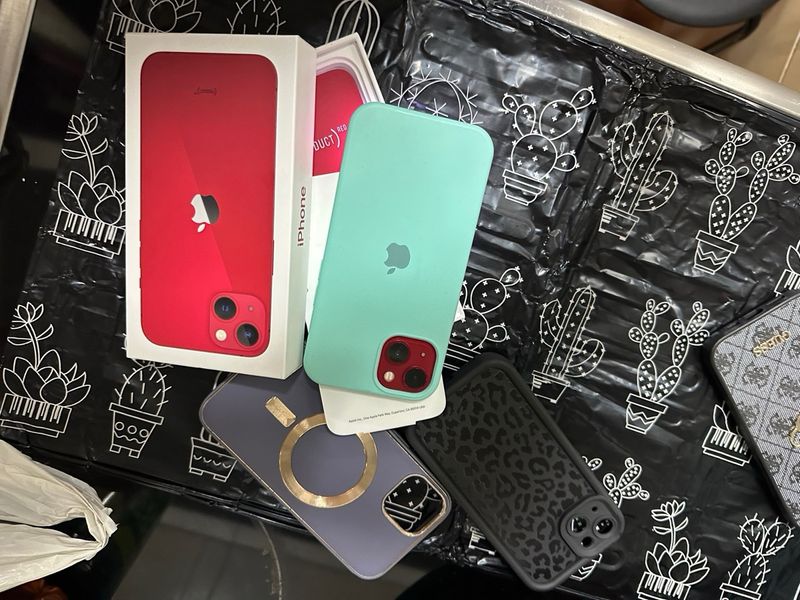 iPhone 13 128GB Rojo afbeelding 4
