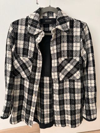 Chaqueta Zara cuadros blanco y negro