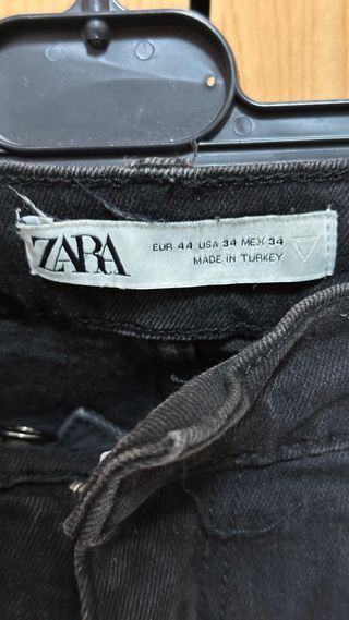 Vaquero negro Zara talla 44