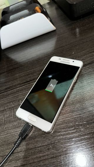 Samsung Galaxy A3 2016 - Carga y Enciende