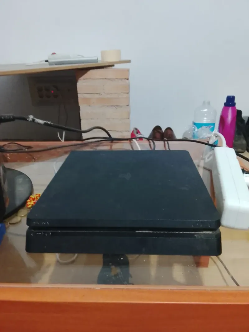 PS4 (PlayStation 4) Negra + 2 Juegos afbeelding 10