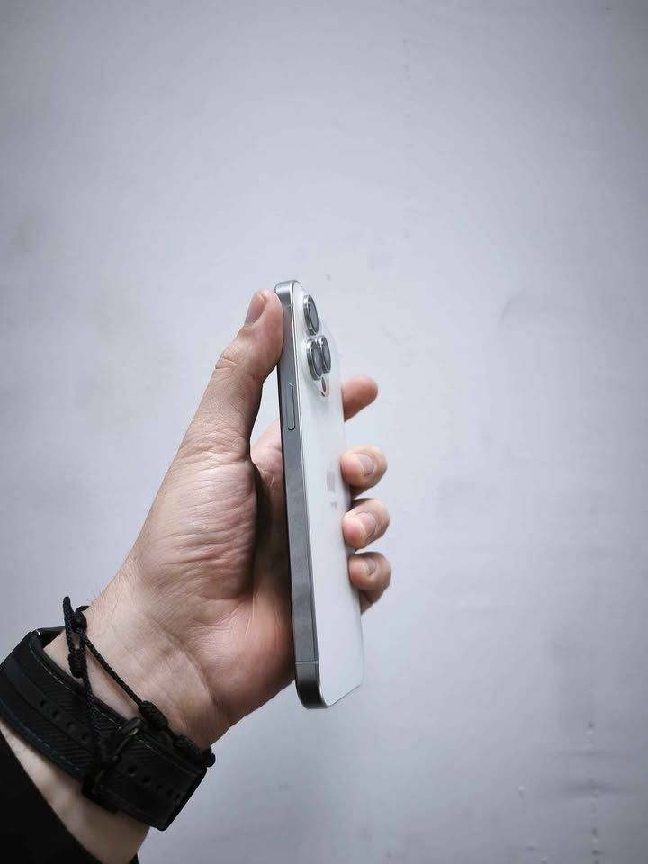 iPhone 15 Pro Max 256GB Blanco afbeelding 3