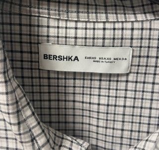 Camiseta Bershka cuadros New Jersey