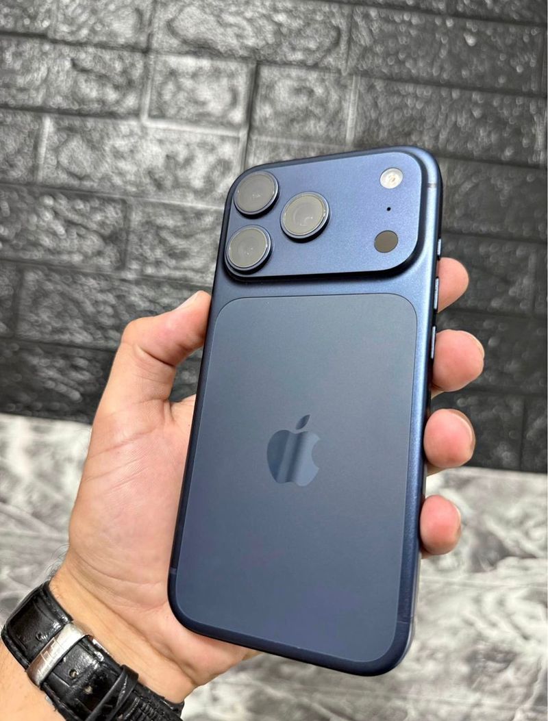 iPhone 17 Pro Max Azul Marino