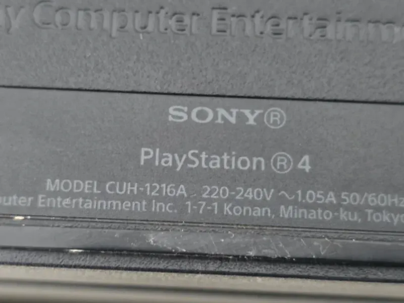 PS4 500GB + 2 mandos originales afbeelding 8