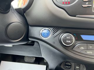 Toyota Yaris 2019 1.5 VVT-i 100CV Hybrid 8 Años G.