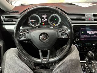 Skoda Superb Combi Ambition 1.4 TSI iV P-HEV DSG