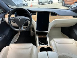 Tesla Model S Autonomía Estándar 4WD