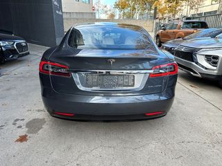 Tesla Model S Autonomía Estándar 4WD