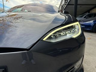 Tesla Model S Autonomía Estándar 4WD