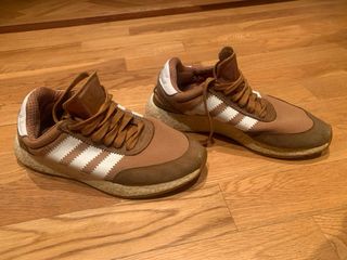 Adidas I-5923 Marrones y Blancas