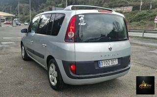 RENAULT Espace 2.2 16V dCi Privilège