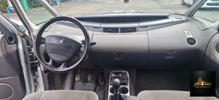 RENAULT Espace 2.2 16V dCi Privilège