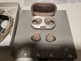 Auriculares Bang & Olufsen Beige