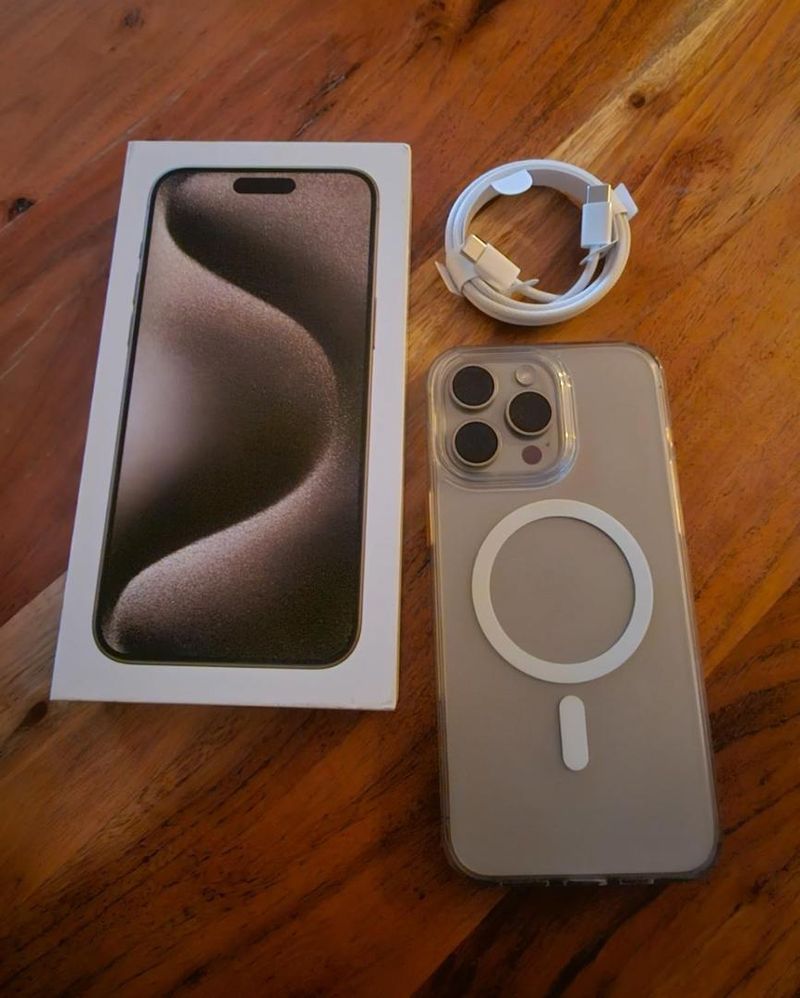 iPhone 16 Pro Max arena