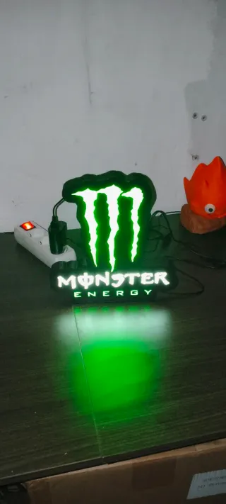 Lámpara LED Monster Energy