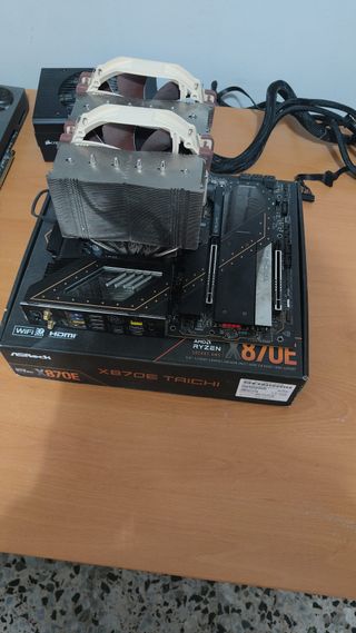 Placa Base ASRock X870E Taichi con garantia 2 años
