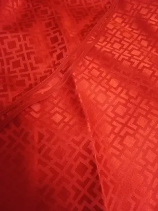 Mantel Mesa Redonda Satinado Rojo