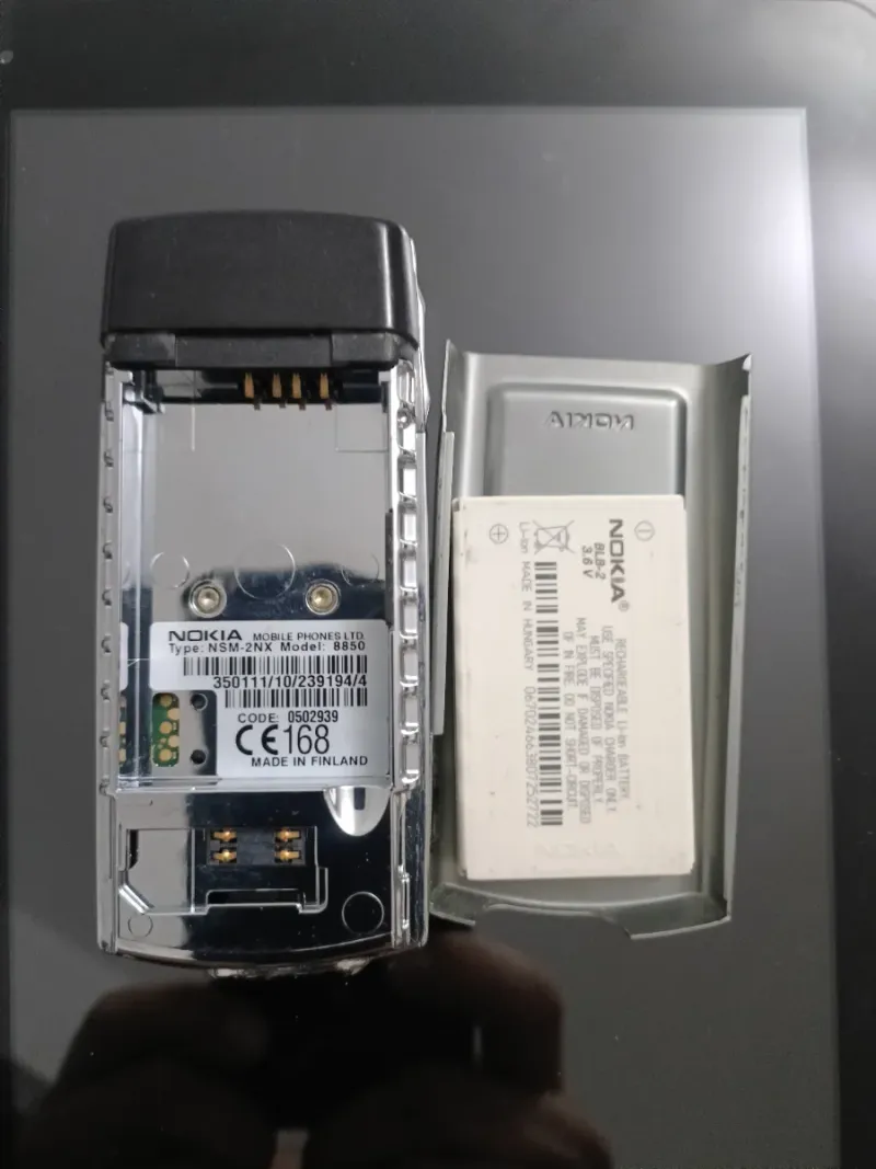 Nokia 8850 Plata y Negro afbeelding 4