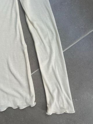 Jersey beige cuello alto manga larga