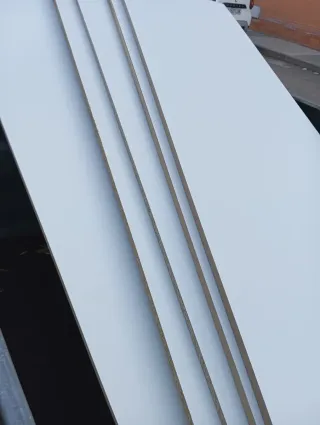 Encimeras, tableros, tablas de madera.