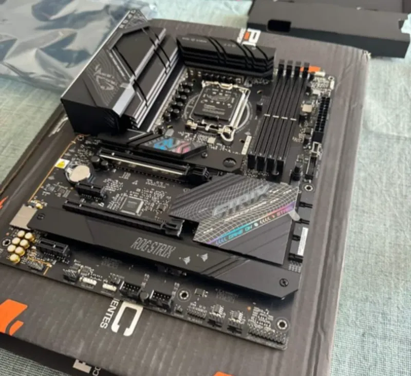 Placa Base asus rog Strix B760-F Gaming WiFi 6E afbeelding 5