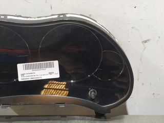 CUADRO INSTRUMENTOS TOYOTA AVENSIS BERLINA (T25)