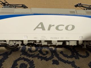 Locomotora Renfe 254 H0 DCC Piko