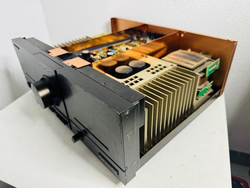 Technics SE-M100 Amplificador Potencia Digital