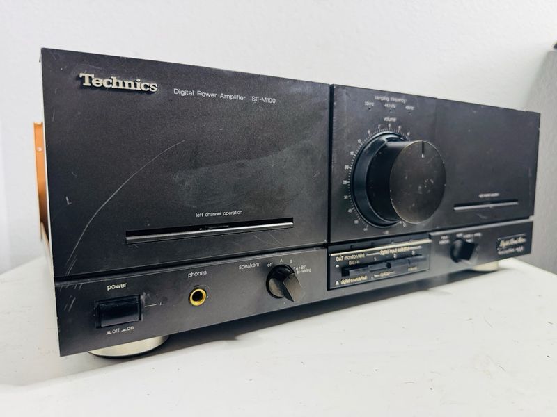 Technics SE-M100 Amplificador Potencia Digital afbeelding 15