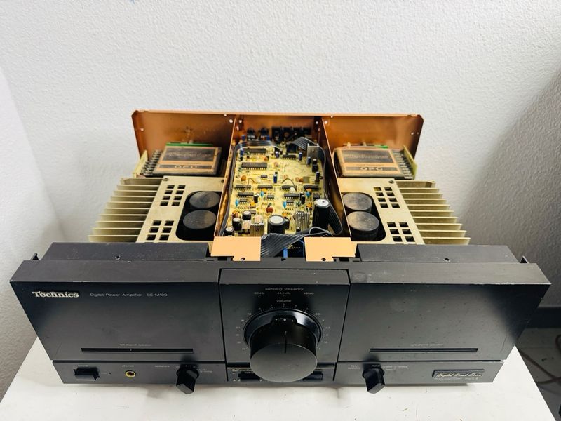Technics SE-M100 Amplificador Potencia Digital afbeelding 13