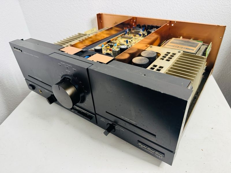 Technics SE-M100 Amplificador Potencia Digital afbeelding 17