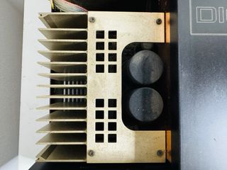 Technics SE-M100 Amplificador Potencia Digital