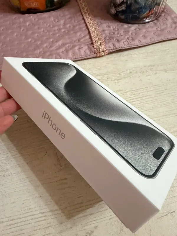 OFERTON iPhone 15 Pro 256 GB
