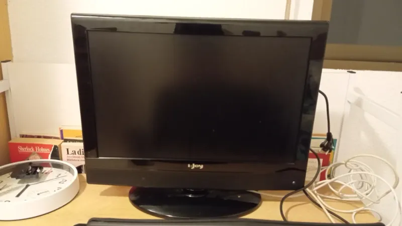 Televisor LCD i-Joy 22 Negro