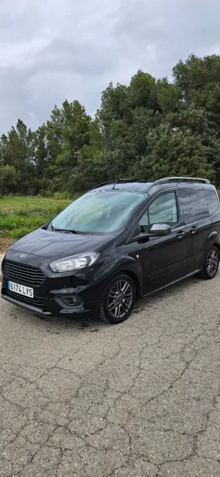 Ford Tourneo Courier 2022