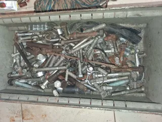 Lote de tornillos y tuercas 8mm