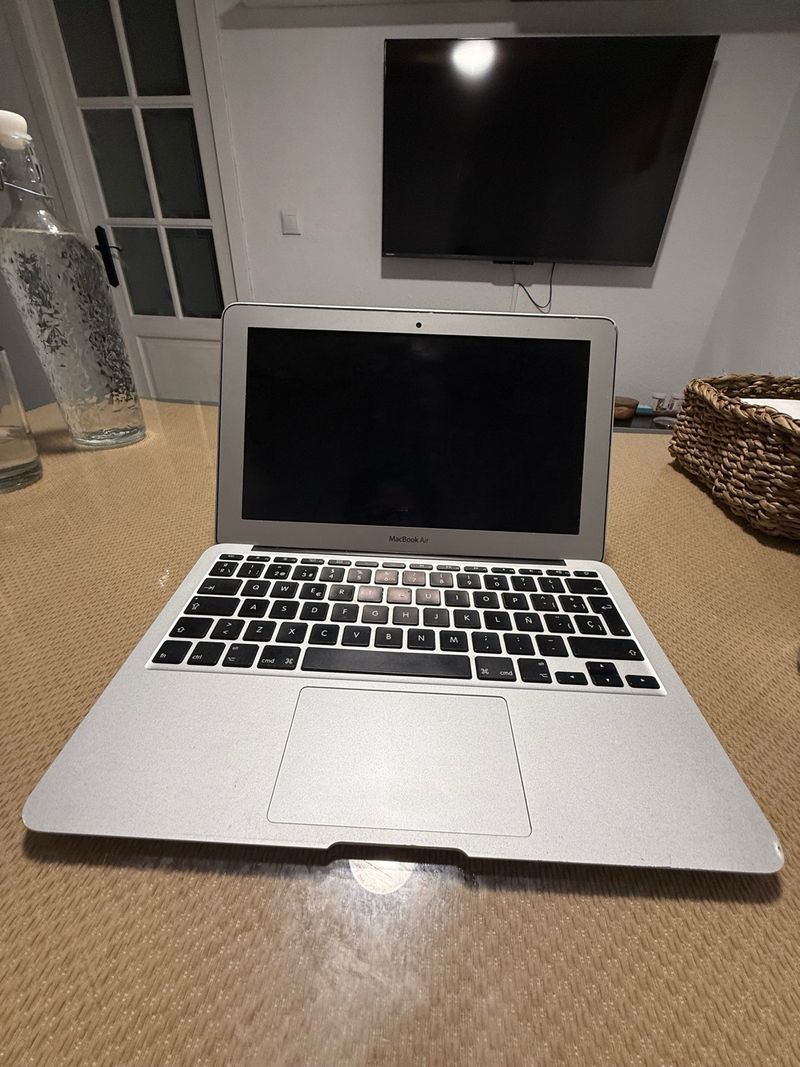 Macbook Air 11 250GB Plata