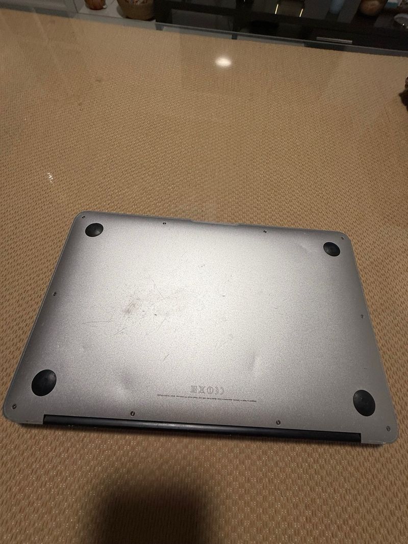 Macbook Air 11 250GB Plata afbeelding 3