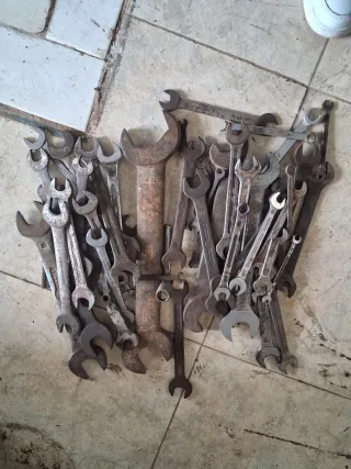 Lote de llaves fijas y combinadas