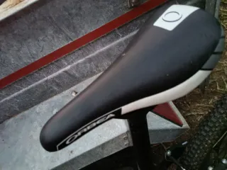 Bici Orbea Negra y Amarilla