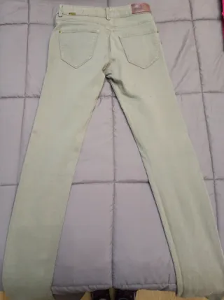 Pantalón verde oliva