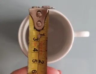 Divertidas tazas de cerámica con diseño artístico