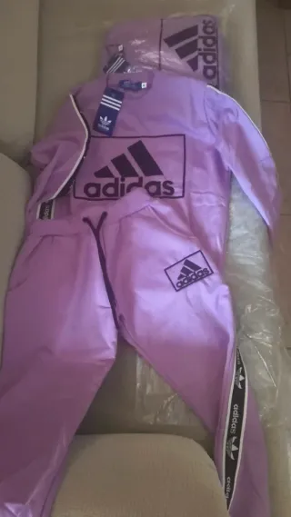 Conjunto Adidas niña morado talla 6 y 8 años