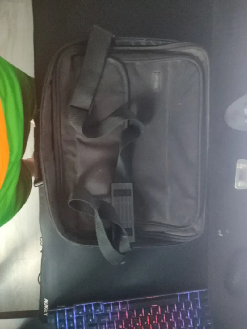 Funda portátil negra
