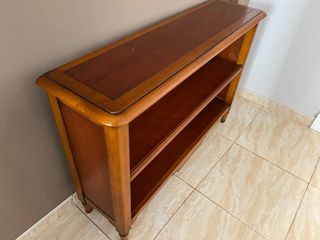 Comedor completo: Mesa, Sillas y Aparador