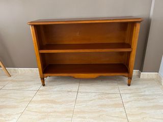 Comedor completo: Mesa, Sillas y Aparador