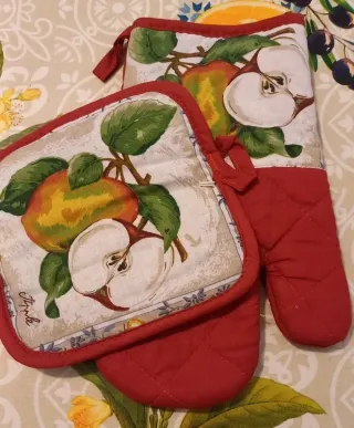 Set Guanto Cucina e Presina Mela